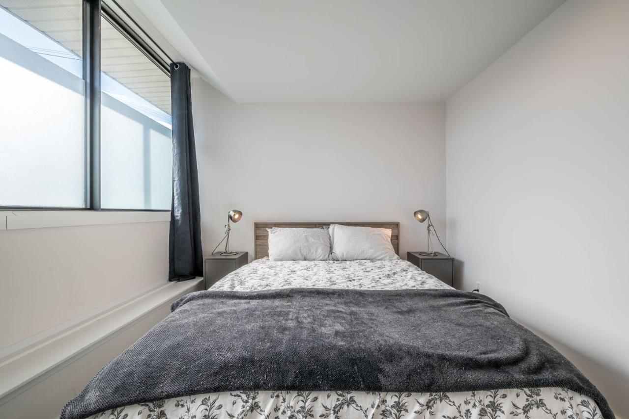 Modern Contemporary 2 Bedroom Suite Halifax Exterior photo