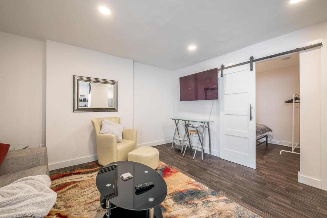 Modern Contemporary 2 Bedroom Suite Halifax Exterior photo