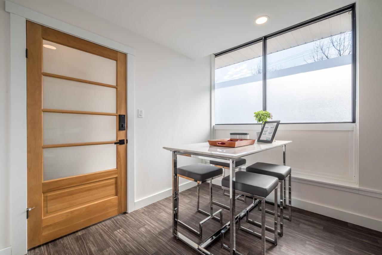 Modern Contemporary 2 Bedroom Suite Halifax Exterior photo