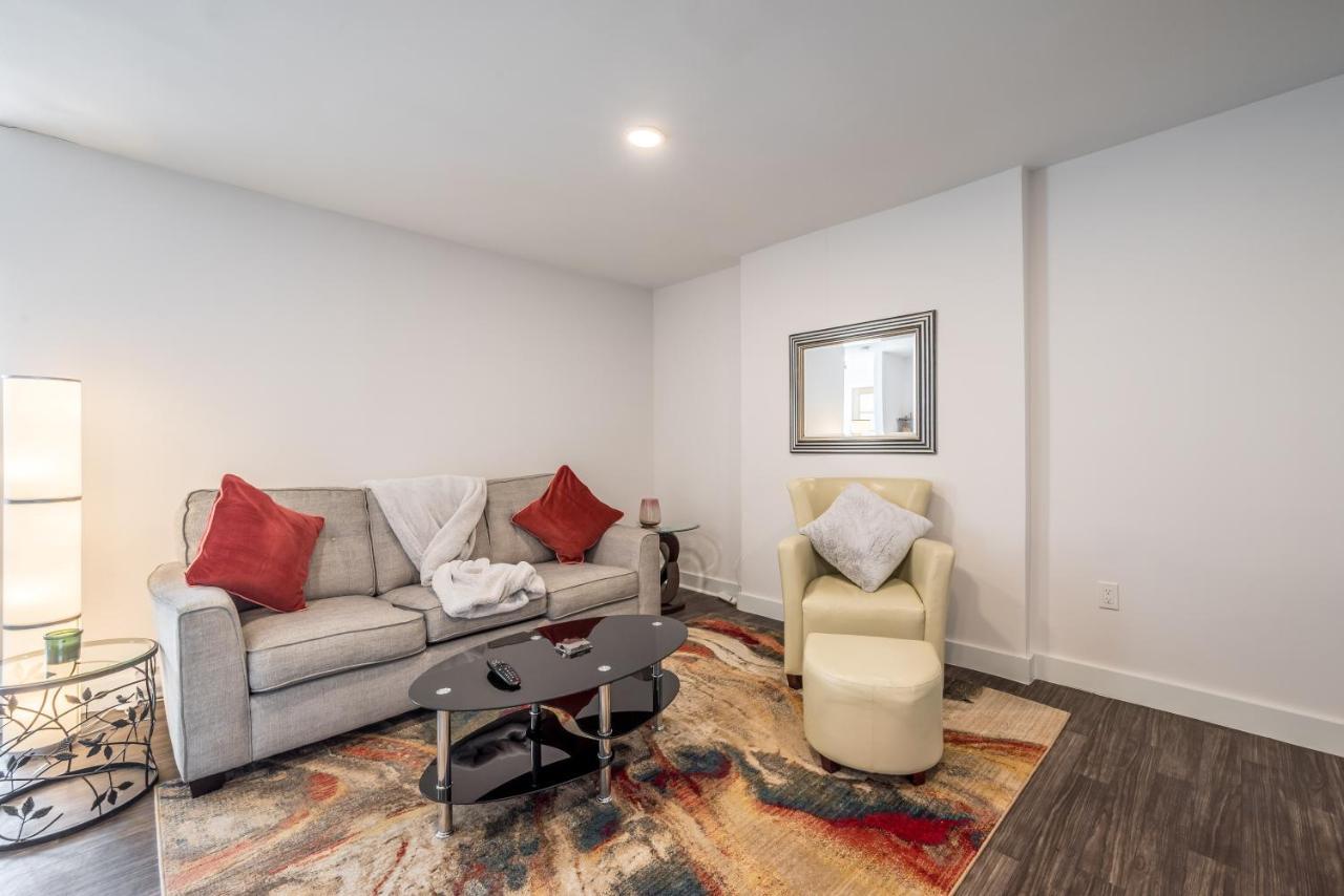 Modern Contemporary 2 Bedroom Suite Halifax Exterior photo