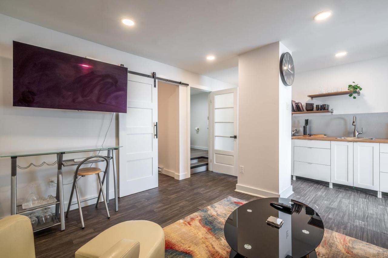 Modern Contemporary 2 Bedroom Suite Halifax Exterior photo